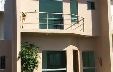 Imagem: A casa em condomínio possui 3 Dormitórios, 3 Banheiros, 1