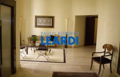 Imagem: O apartamento e possui 4 Dormitórios, Suítes, 5 Banheiros