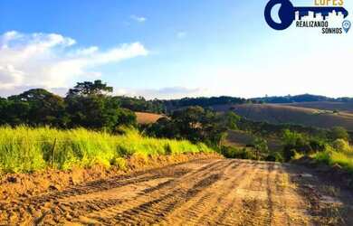 Imagem: O terreno possui 500m² de Área e está localizado em Centro