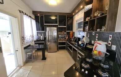 Imagem 8: Venda e locação Casa com 218,00 metroQuadrado, 3 dormitório s , 2 vaga...