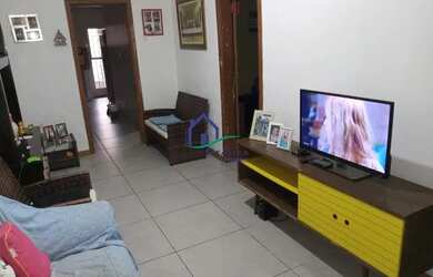 Imagem: A casa possui 3 Dormitórios, 2 Banheiros, 1 Vaga na garagem