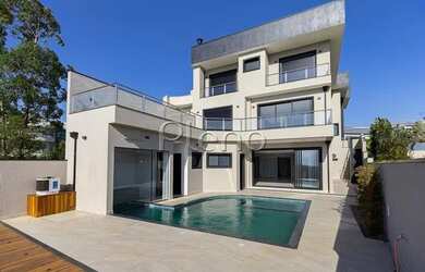 Imagem 2: Venda Casa com 540,00 metroQuadrado, 4 dormitório s , 2 vaga s . Swiss...