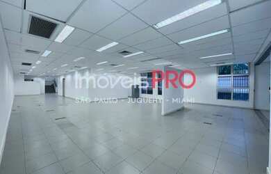 Imagem: O depósito para alugar possui e está localizado em Pinheiros