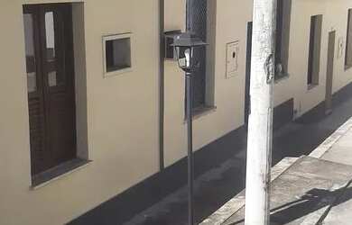 Imagem: A casa possui 1 Dormitório, 1 Banheiro e 40m² de Área e está