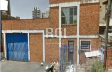 Imagem: O depósito possui 5 Vagas na garagem, 450m² de Área e está