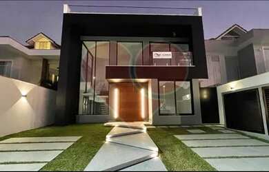 Imagem: A casa em condomínio possui 5 Dormitórios, 5 Banheiros, 4