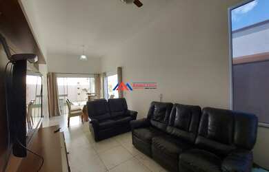 Imagem: A casa em condomínio possui 3 Dormitórios, 2 Banheiros, 2