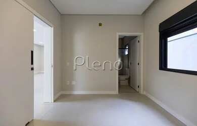 Imagem 10: Venda Casa com 310,00 metroQuadrado, 5 dormitório s , 2 vaga s . Swiss...