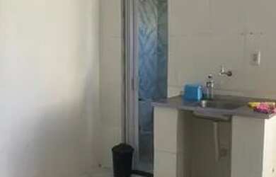 Imagem: A casa possui 1 Dormitório, 1 Banheiro e está localizado