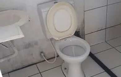 Imagem 4: Casa água e luz incluso. Varanda, 1 Banheiroe2 Dormitórios