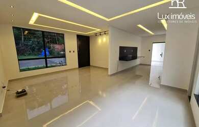 Imagem: A casa em condomínio possui 3 Dormitórios, 4 Banheiros, 4