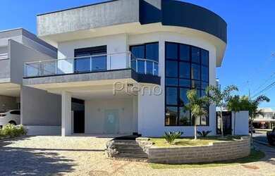 Imagem 3: Venda Casa com 320,00 metroQuadrado, 3 dormitório s , 2 vaga s . Swiss...