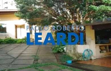 Imagem: O terreno possui 505m² de Área e está localizado em Vila