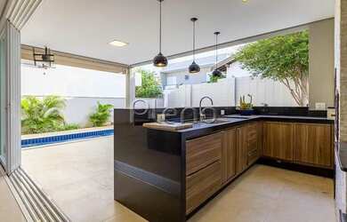 Imagem 13: Venda Casa com 320,00 metroQuadrado, 4 dormitório s , 2 vaga s . Swiss...