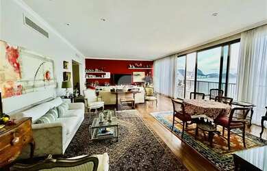 Imagem: O apartamento na cobertura possui 4 Dormitórios, 5 Banheiros