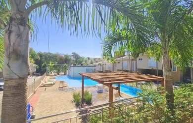 Imagem: A casa em condomínio possui 4 Dormitórios, 5 Banheiros, 3