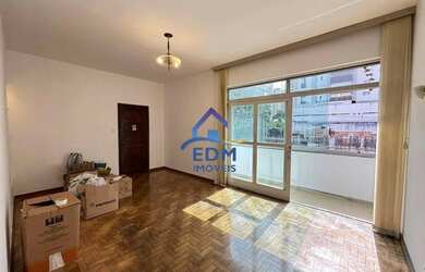 Imagem: O apartamento possui 4 Dormitórios, 2 Banheiros, 1 Vaga na