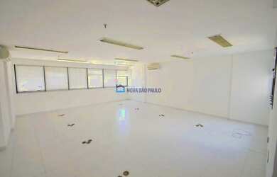 Imagem: O depósito possui 1 Vaga na garagem, 58m² de Área e está