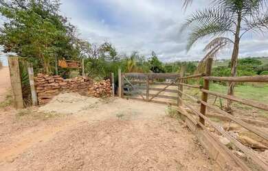 Imagem: A fazenda possui 150m² de Área e está localizado em Riacho