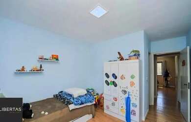 Imagem 16: Casa semi mobiliada com churrasqueira e piscina no bairro Ecoville