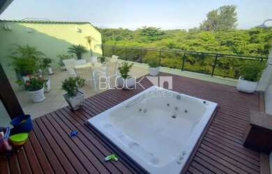 Imagem: O apartamento na cobertura possui 4 Dormitórios, 5 Banheiros