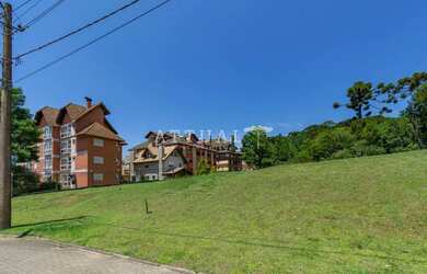 Imagem: O terreno possui 1295m² de Área e está localizado em Canela