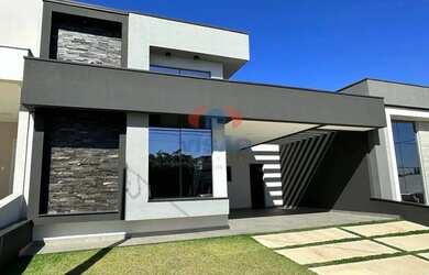 Imagem: A casa em condomínio possui 3 Dormitórios, 3 Banheiros, 4