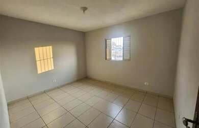 Imagem 8: Casa com 2 dormitórios e vaga de garagem, localizada em Ferraz de Vasconcelos