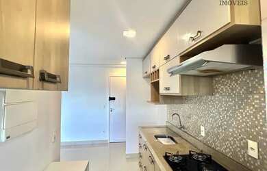 Imagem: O apartamento possui 2 Dormitórios, 2 Banheiros, 2 Vagas na