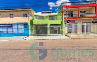 Imagem: A casa possui 2 Dormitórios, 2 Banheiros, 1 Vaga na garagem