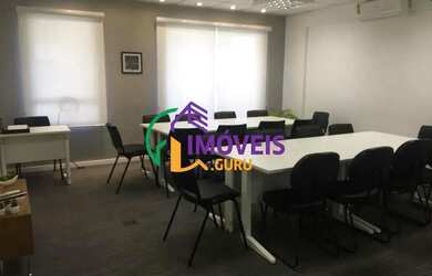 Imagem: O depósito possui 1 Vaga na garagem, 39m² de Área e está