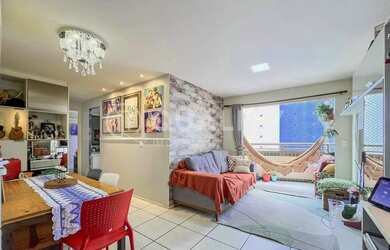 Imagem: O apartamento possui 3 Dormitórios, 2 Banheiros, 2 Vagas na