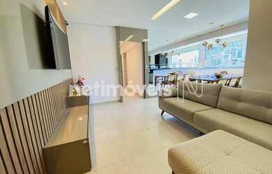 Imagem: O apartamento possui 3 Dormitórios, 2 Banheiros, 2 Vagas na