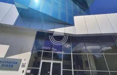 Imagem: O depósito possui 2 Vagas na garagem, 100m² de Área e está