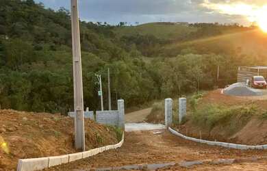Imagem: Terreno em area rural de Arujá, liberado para construir