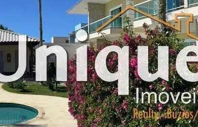 Imagem: A casa possui 4 Dormitórios, 5 Banheiros, 1 Vaga na garagem