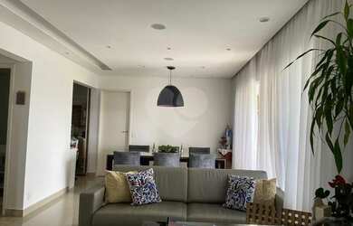 Imagem: O apartamento possui 3 Dormitórios, 4 Banheiros, 2 Vagas na