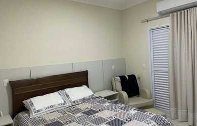 Imagem 12: Casa de condomínio para venda tem 220 metros quadrados com 3 quartos