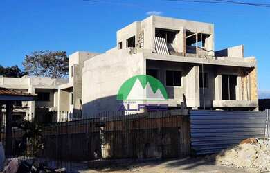 Imagem: A casa em condomínio possui 3 Dormitórios, 3 Banheiros, 2