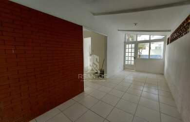 Imagem: A casa em condomínio possui 3 Dormitórios, 1 Banheiro, 1 Vaga