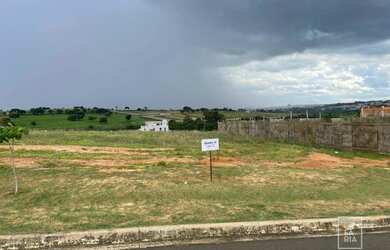 Imagem: O terreno possui 1.000m² de Área e está localizado em Jardim