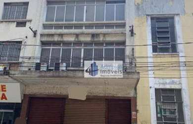 Imagem: O depósito possui 1.200m² de Área e está localizado em