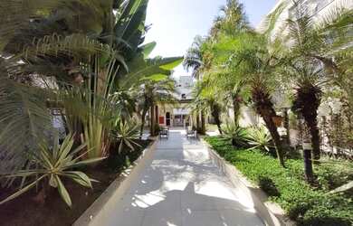 Imagem: O apartamento possui 2 Dormitórios, 2 Banheiros, 2 Vagas na