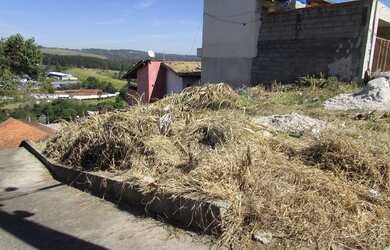 Imagem 2: Terreno Urbano 250 metros - Jardim Mosteiro - São Roque Acesso pelo Bairro...