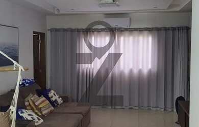 Imagem: A casa possui 3 Dormitórios, 3 Banheiros, 4 Vagas na garagem