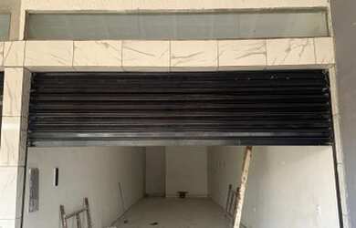 Imagem 7: Salão de 90 m² com banheiro para locação na Avenida Miguel Badra - Suzano