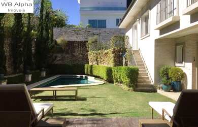 Imagem: A casa em condomínio possui 4 Dormitórios, 5 Banheiros, 5