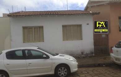 Imagem: A casa possui 2 Dormitórios, 1 Banheiro e 120m² de Área e