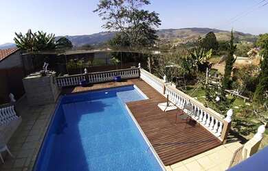 Imagem: A fazenda possui 750m² de Área e está localizado em Mairinque