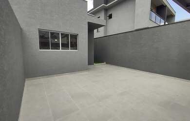 Imagem 4: CASA TERREA EM ATIBAIA. Varanda, 85m² de Área, 3 Vagas na garageme3...